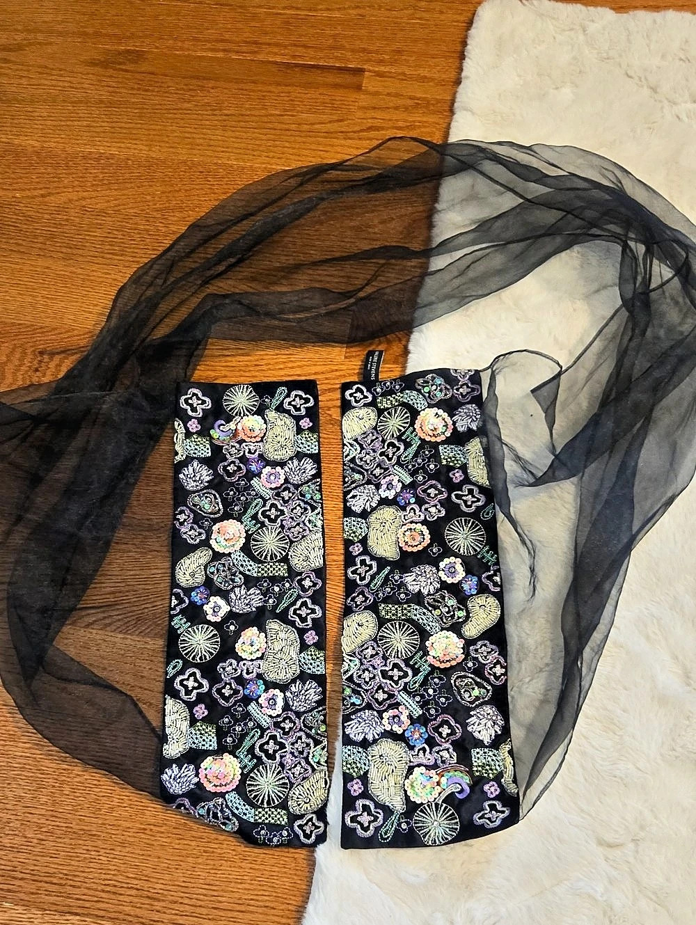 Valerie Stevens Embellished Sheer Scarf Wrap in Black & Multicolor New